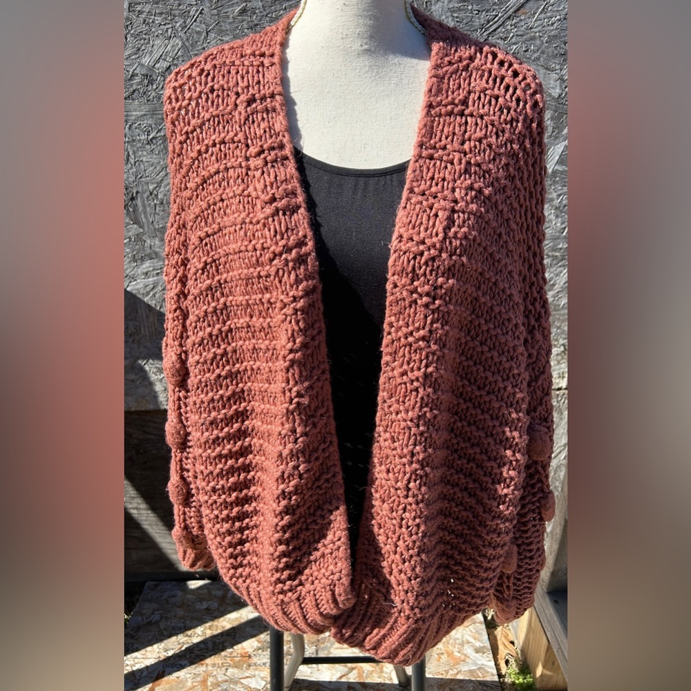 B03 - Fav Lux Fashion Sweater -‎ WMNS M